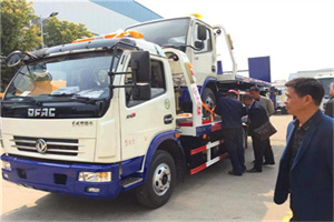镇坪汽车道路救援拖车价格